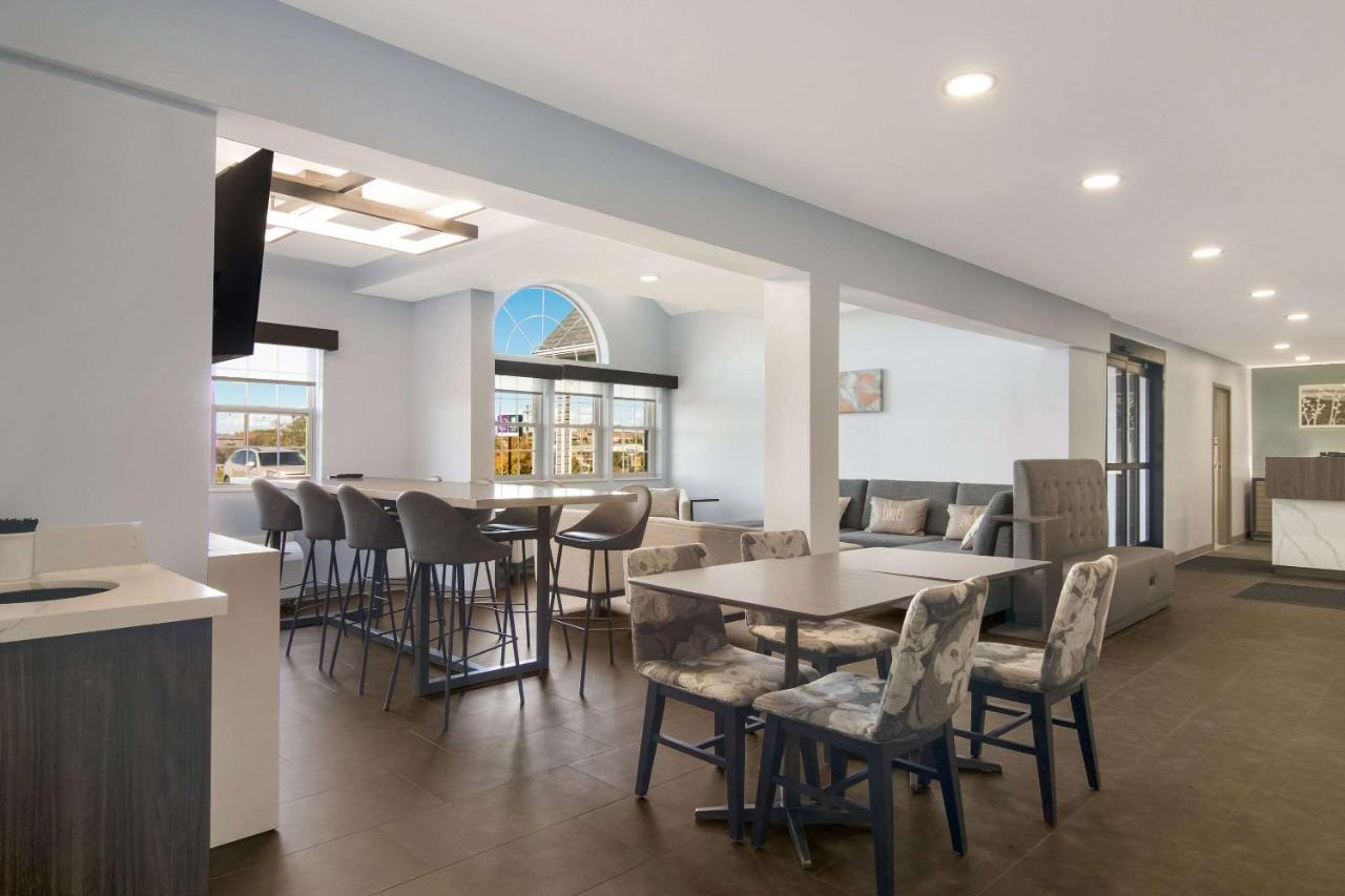Sleep Inn & Suites Clarion, Pa Near I-80 외부 사진